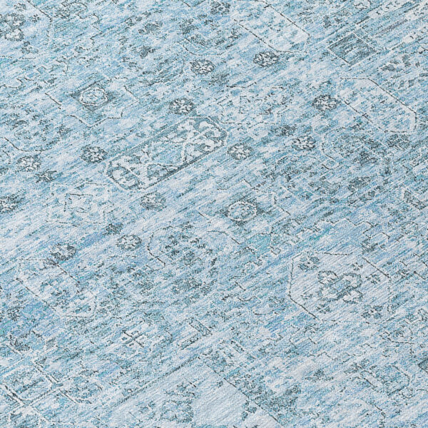 8' Sky Blue And Denim Blue Round Floral Washable Indoor Outdoor Area Rug