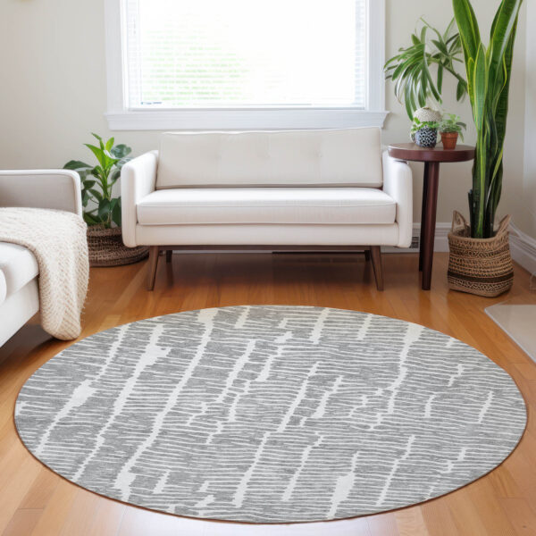 8' Gray And Ivory Round Abstract Washable Indoor Outdoor Area Rug