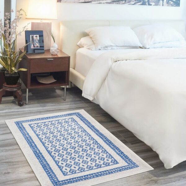 5' X 7' Navy Blue Geometric Dhurrie Area Rug