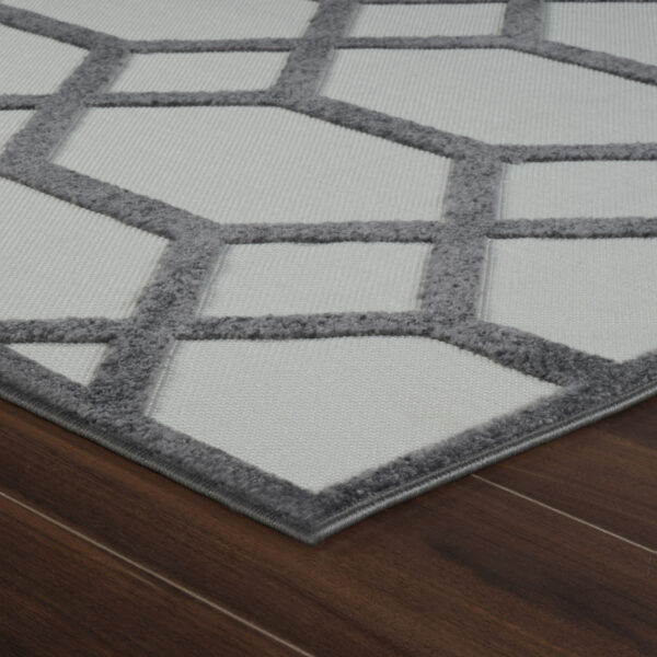 5' X 7' Beige and Gray Geometric Distressed Indoor Outdoor Area Rug
