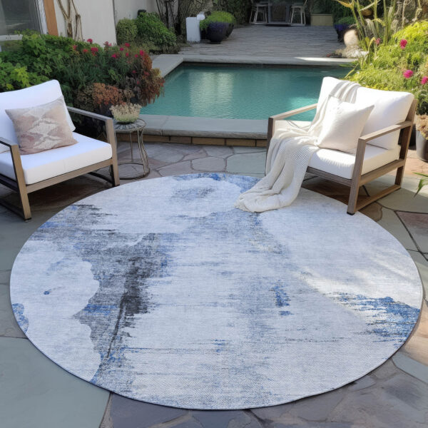 8' Navy Blue And Ivory Round Abstract Washable Indoor Outdoor Area Rug