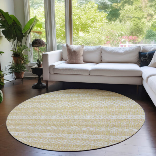 8' Gold And Beige Round Southwestern Washable Indoor Outdoor Area Rug