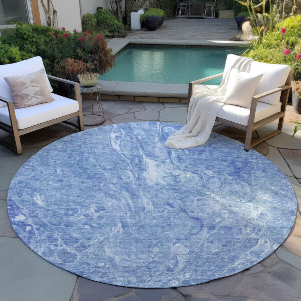 8' Sky Blue And Navy Blue Round Abstract Washable Indoor Outdoor Area Rug