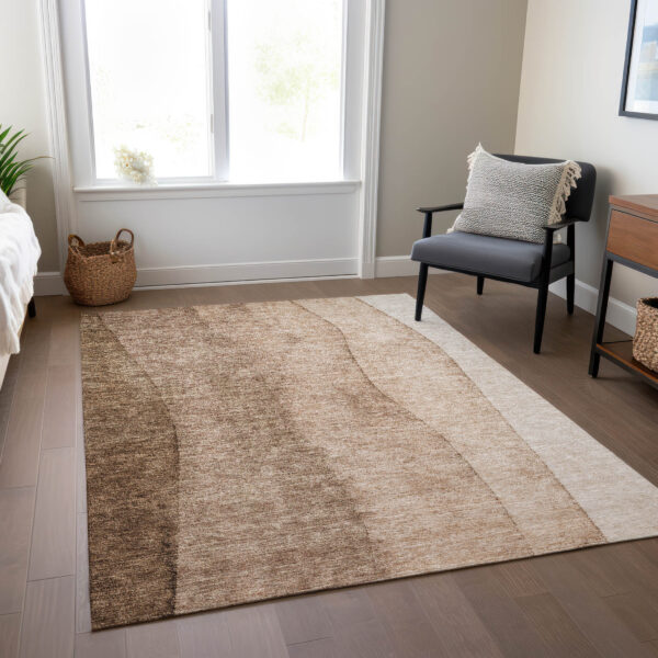 8' X 10' Brown And Beige Ombre Washable Indoor Outdoor Area Rug
