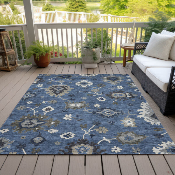 8' X 10' Blue Gray And White Floral Washable Indoor Outdoor Area Rug