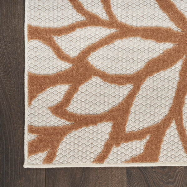 6' X 9' Ivory Green and Blue Indoor Outdoor Area Rug