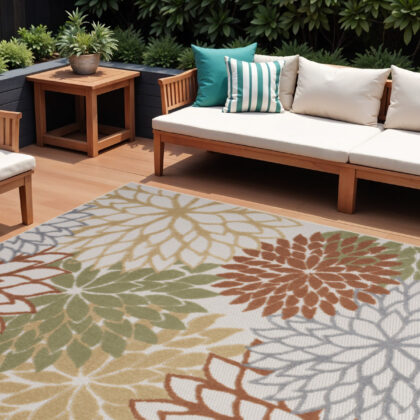 6' X 9' Ivory Green and Blue Indoor Outdoor Area Rug