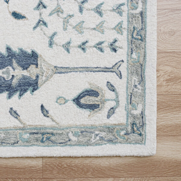 8' x 10' Ivory and Blue Wool Floral Hand Tufted Area Rug