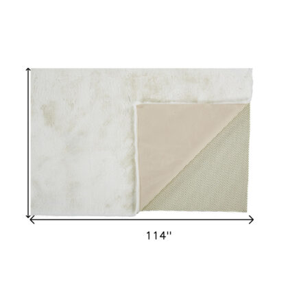 7' X 10' White Shag Area Rug