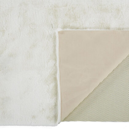 7' X 10' White Shag Area Rug