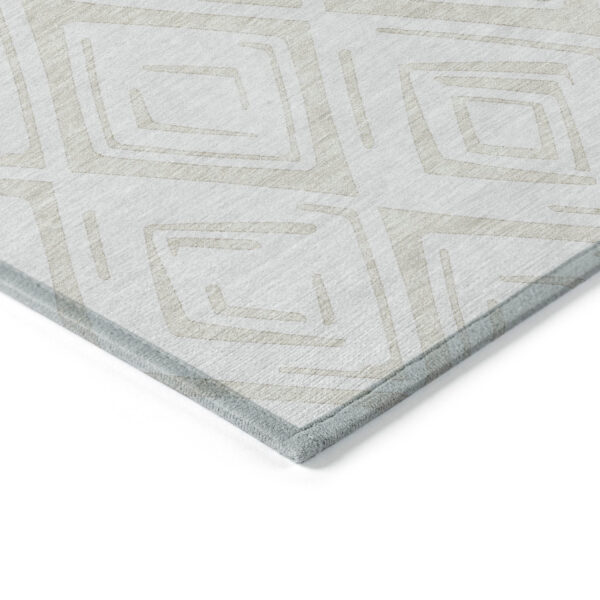 5' X 8' Pearl And Ivory Geometric Washable Indoor Outdoor Area Rug