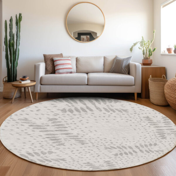 8' Gray And Silver Round Floral Washable Indoor Outdoor Area Rug