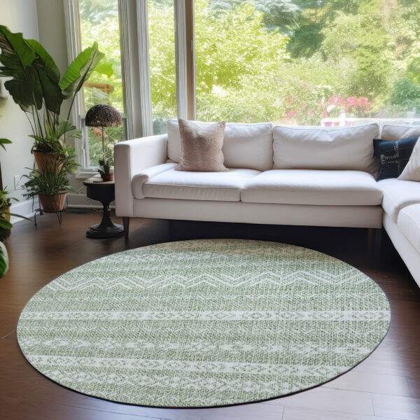 8' Artichoke Green And Green Round Southwestern Washable Indoor Outdoor Area Rug