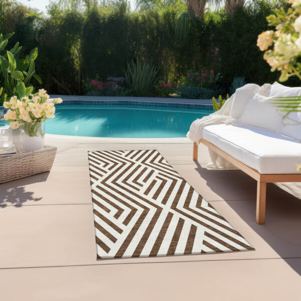 8' Runner Brown and White Geometric Washable Non Skid Indoor Outdoor Runner Rug