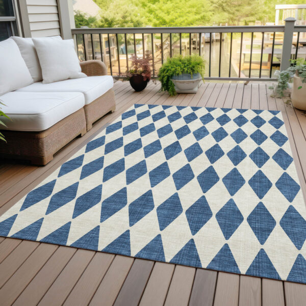 3' X 5' Navy Blue And Ivory Geometric Washable Indoor Outdoor Area Rug