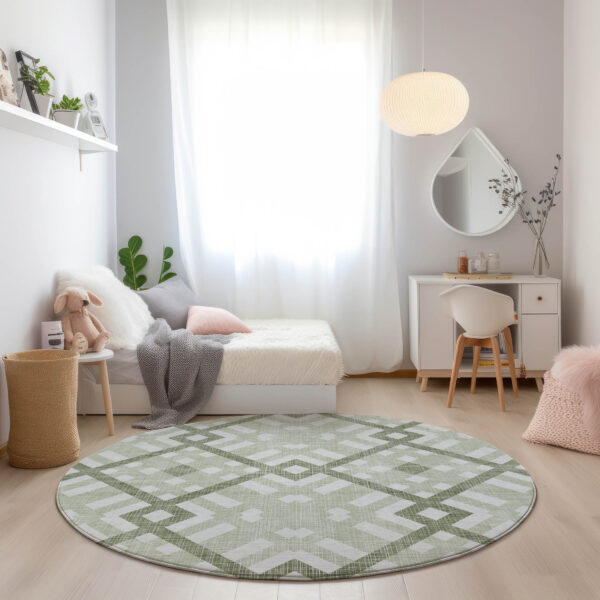 8' Artichoke Green And Olive Green Round Geometric Washable Indoor Outdoor Area Rug