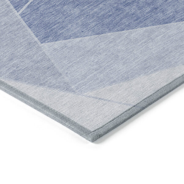 8' Sky Blue And Denim Blue Round Geometric Washable Indoor Outdoor Area Rug