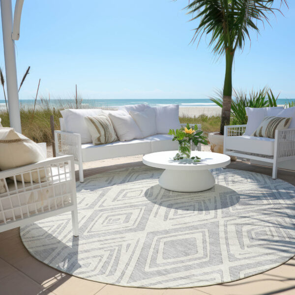 8' Pewter And Ivory Round Geometric Washable Indoor Outdoor Area Rug