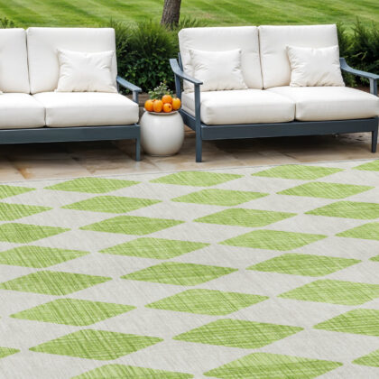 8' X 10' Lime Green And Ivory Geometric Washable Indoor Outdoor Area Rug