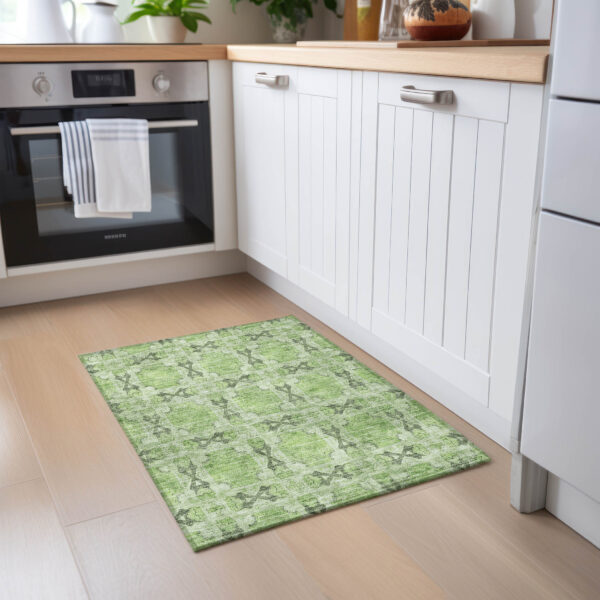 2' X 3' Green Floral Medallion Washable Non Skid Indoor Outdoor Area Rug
