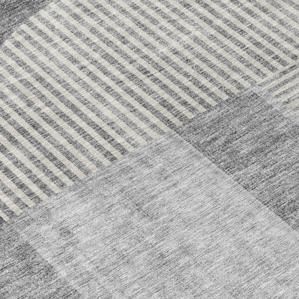 8' Gray Silver And Charcoal Round Geometric Washable Indoor Outdoor Area Rug