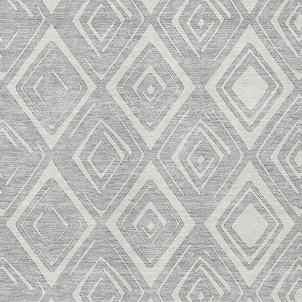 5' X 8' Silver And Ivory Geometric Washable Indoor Outdoor Area Rug