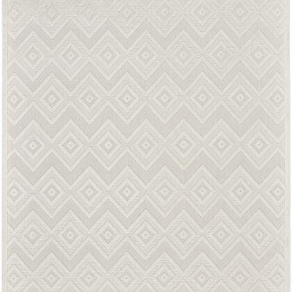 7' X 10' Ivory and White Indoor Outdoor Area Rug