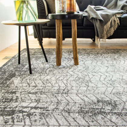 8' Black and Gray Round Chevron Non Skid Area Rug