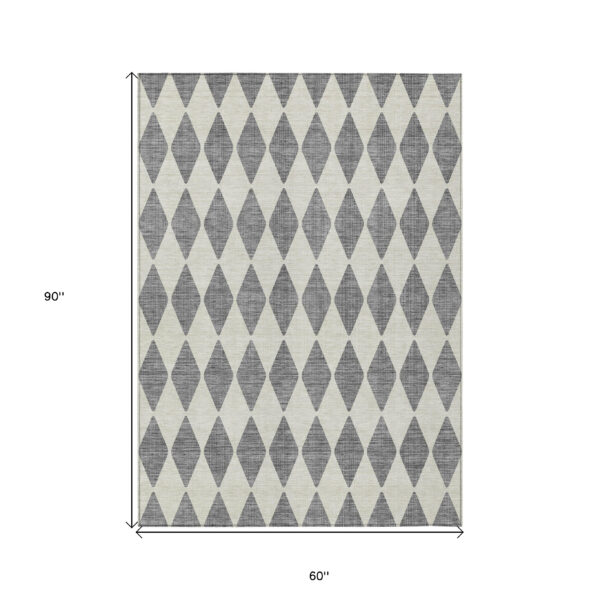 5' X 8' Gray And Ivory Geometric Washable Indoor Outdoor Area Rug