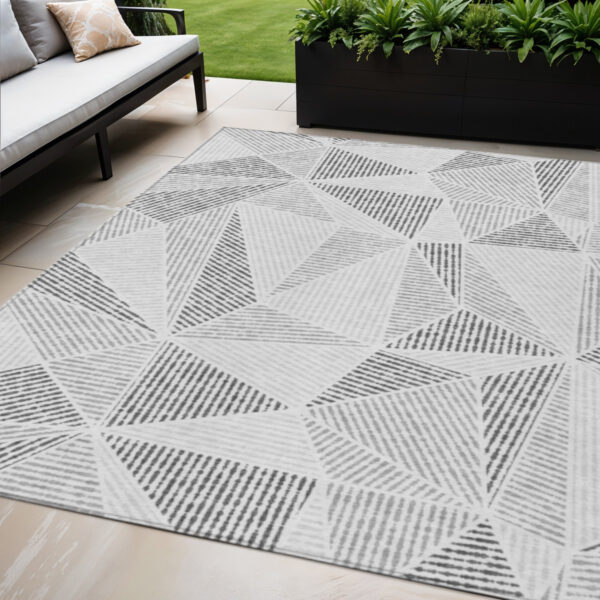 5' X 8' Gray Charcoal And Silver Geometric Washable Indoor Outdoor Area Rug