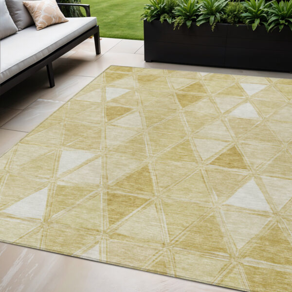 5' X 8' Gold Wheat And Ivory Geometric Washable Indoor Outdoor Area Rug