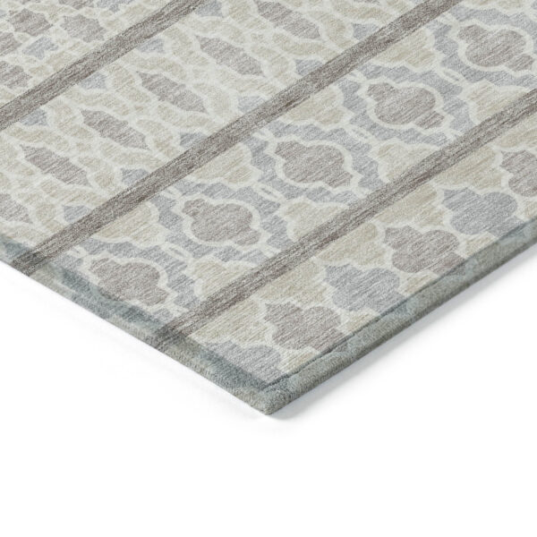 8' Ivory Beige And Taupe Round Quatrefoil Washable Indoor Outdoor Area Rug