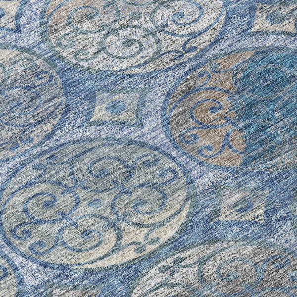 8' Navy Blue And Sky Blue Round Trellis Washable Indoor Outdoor Area Rug