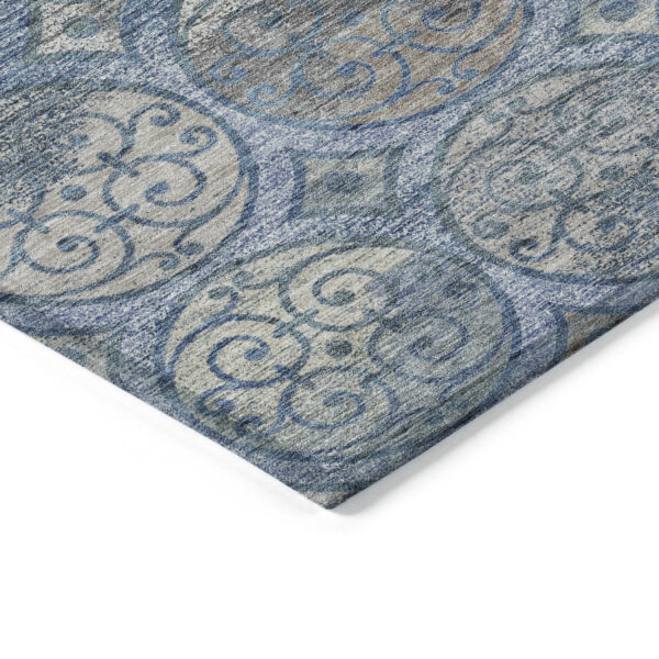 8' Navy Blue And Sky Blue Round Trellis Washable Indoor Outdoor Area Rug
