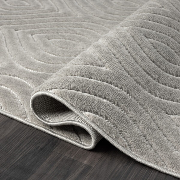 5' x 7' Gray Trellis Area Rug