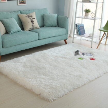 5' x 7' White Shag Hand Tufted Area Rug