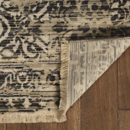 5' X 8' Sand Or Charcoal Medallion Bordered Area Rug