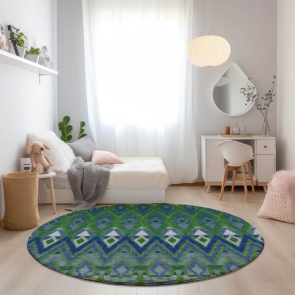 8' Green And Blue Round Southwestern Washable Indoor Outdoor Area Rug