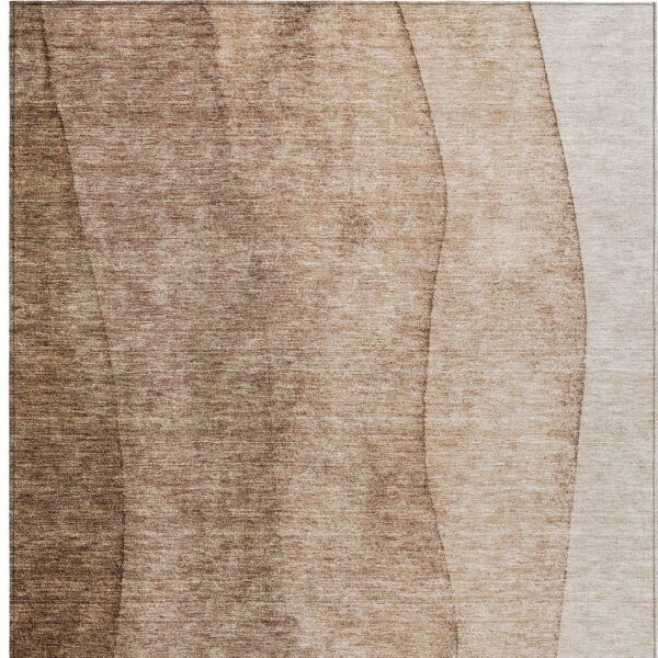 3' X 5' Brown And Beige Ombre Washable Indoor Outdoor Area Rug