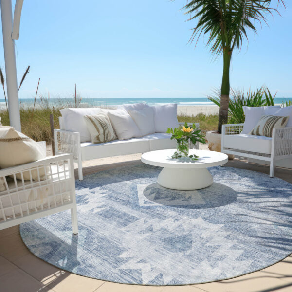 8' Denim Blue And Sky Blue Round Southwestern Washable Indoor Outdoor Area Rug