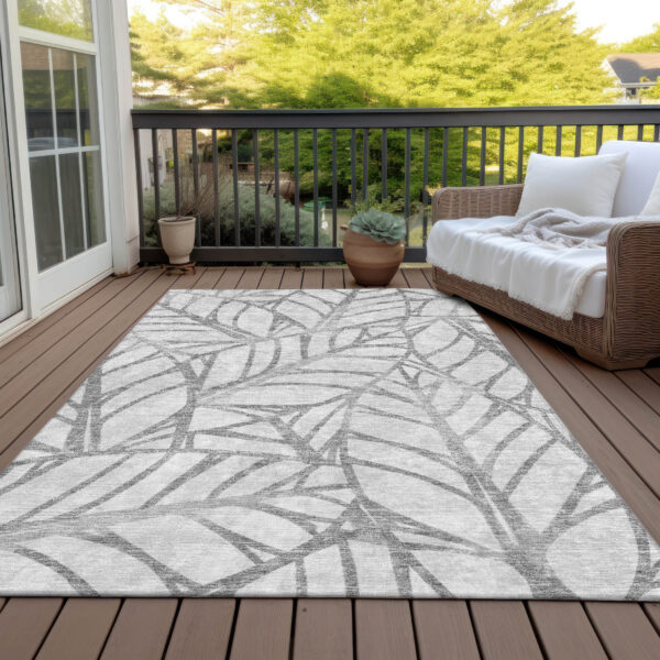 9' X 12' Gray And Silver Floral Washable Indoor Outdoor Area Rug