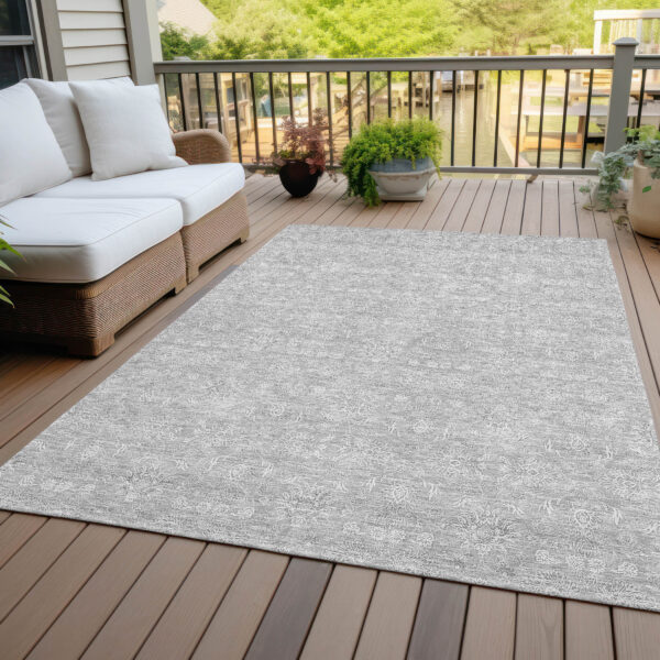 5' X 8' Silver Gray And Ivory Floral Washable Indoor Outdoor Area Rug