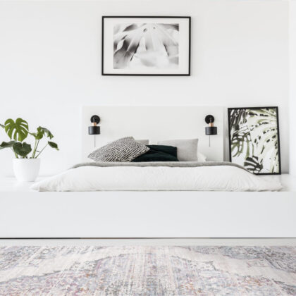 2' X 3' Ivory Gray And Pink Abstract Distressed Area Rug With Fringe