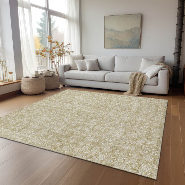 5' X 8' Beige And Ivory Floral Washable Indoor Outdoor Area Rug