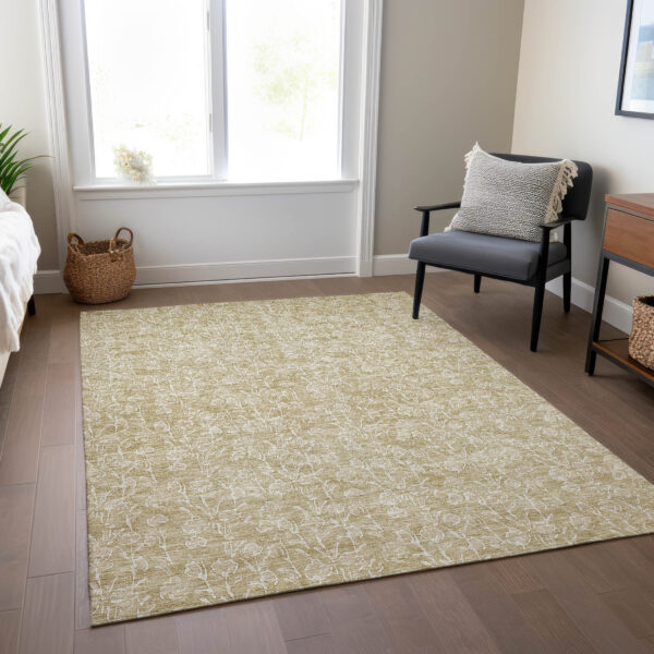 5' X 8' Beige And Ivory Floral Washable Indoor Outdoor Area Rug