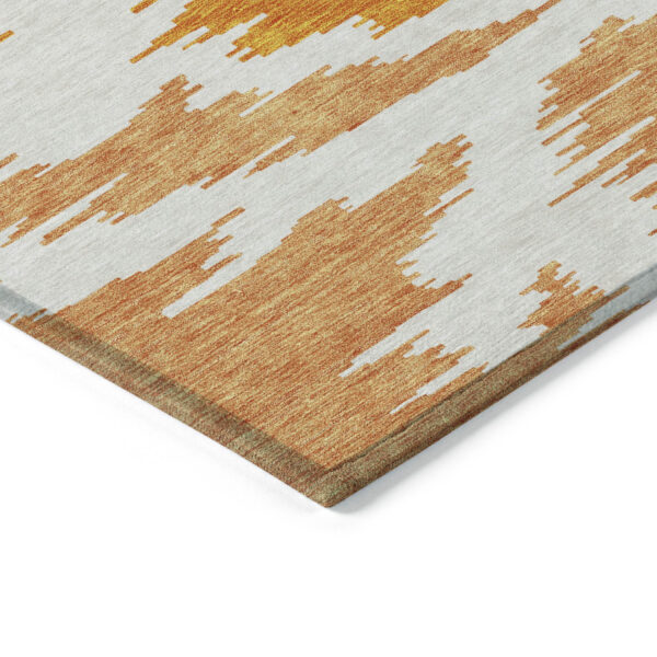 8' Orange Beige And Ivory Round Abstract Washable Indoor Outdoor Area Rug