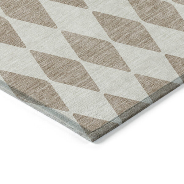 8' Taupe And Ivory Round Geometric Washable Indoor Outdoor Area Rug