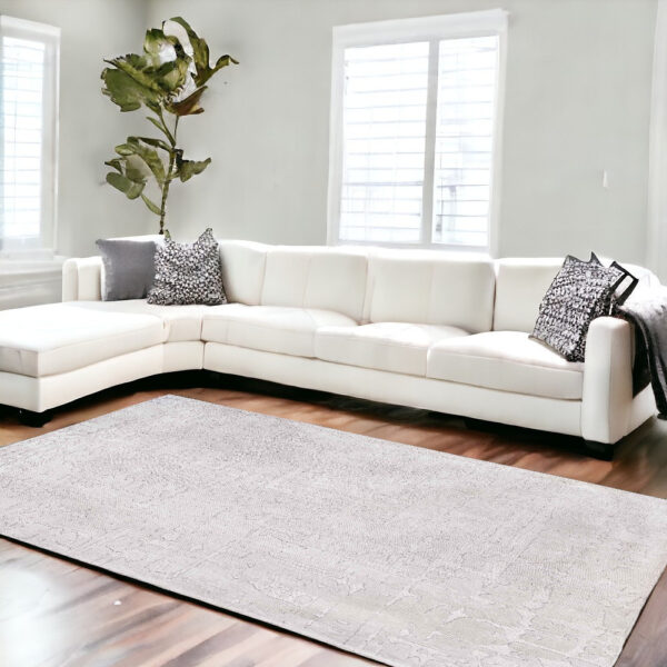 7' x 9' White Abstract Non Skid Area Rug