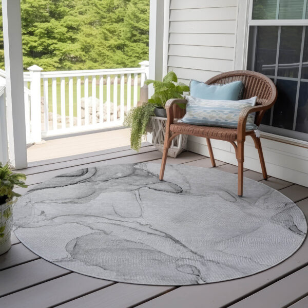 8' Round Silver Round Abstract Washable Non Skid Indoor Outdoor Area Rug