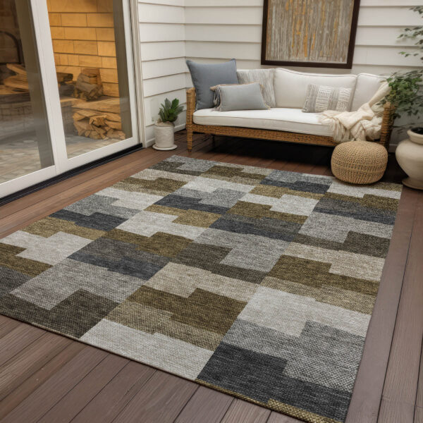 3' X 5' Brown Beige And Ivory Geometric Washable Indoor Outdoor Area Rug